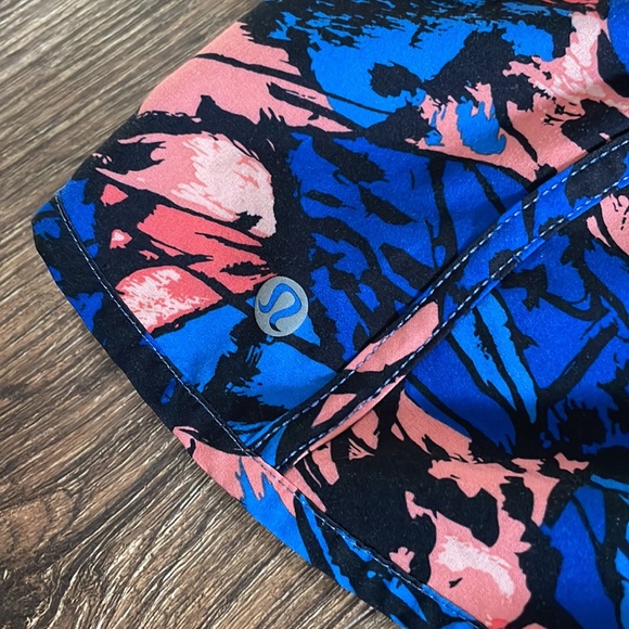 Blue lululemon shorts - Picture 3 of 6